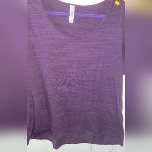 Vet fund sale!! EUC Lularoe 2X purple scoop neck tee tunic top soft